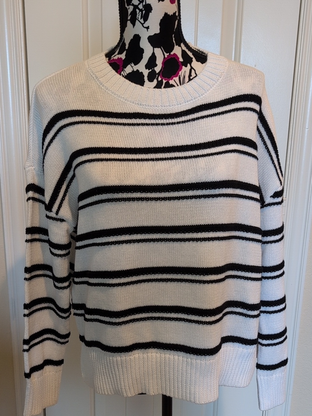 Joie Black and White Striped Crewneck Sweater Size Small New